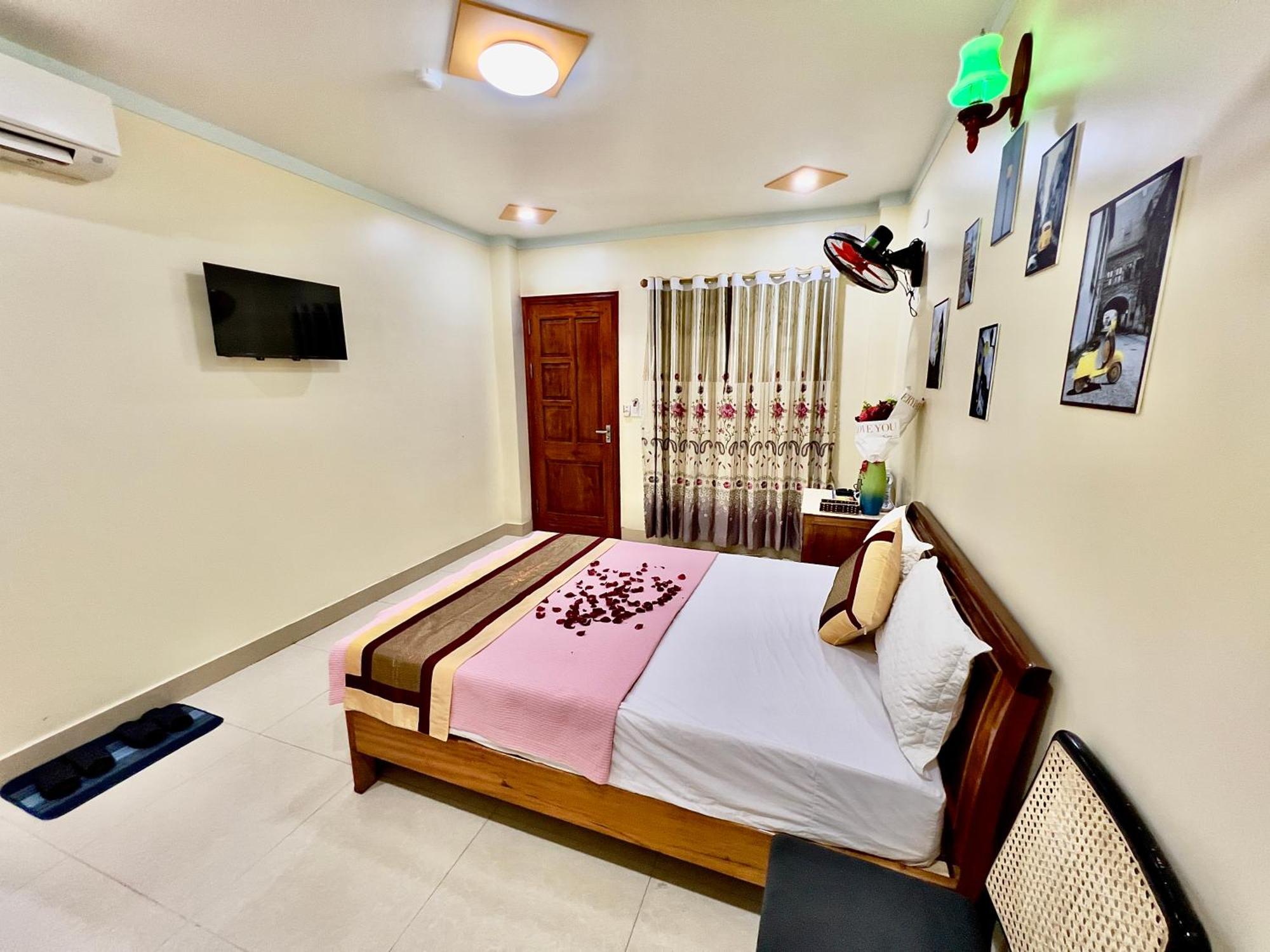 Manh Vuong Hotel Catba Dong Khe Sau Extérieur photo