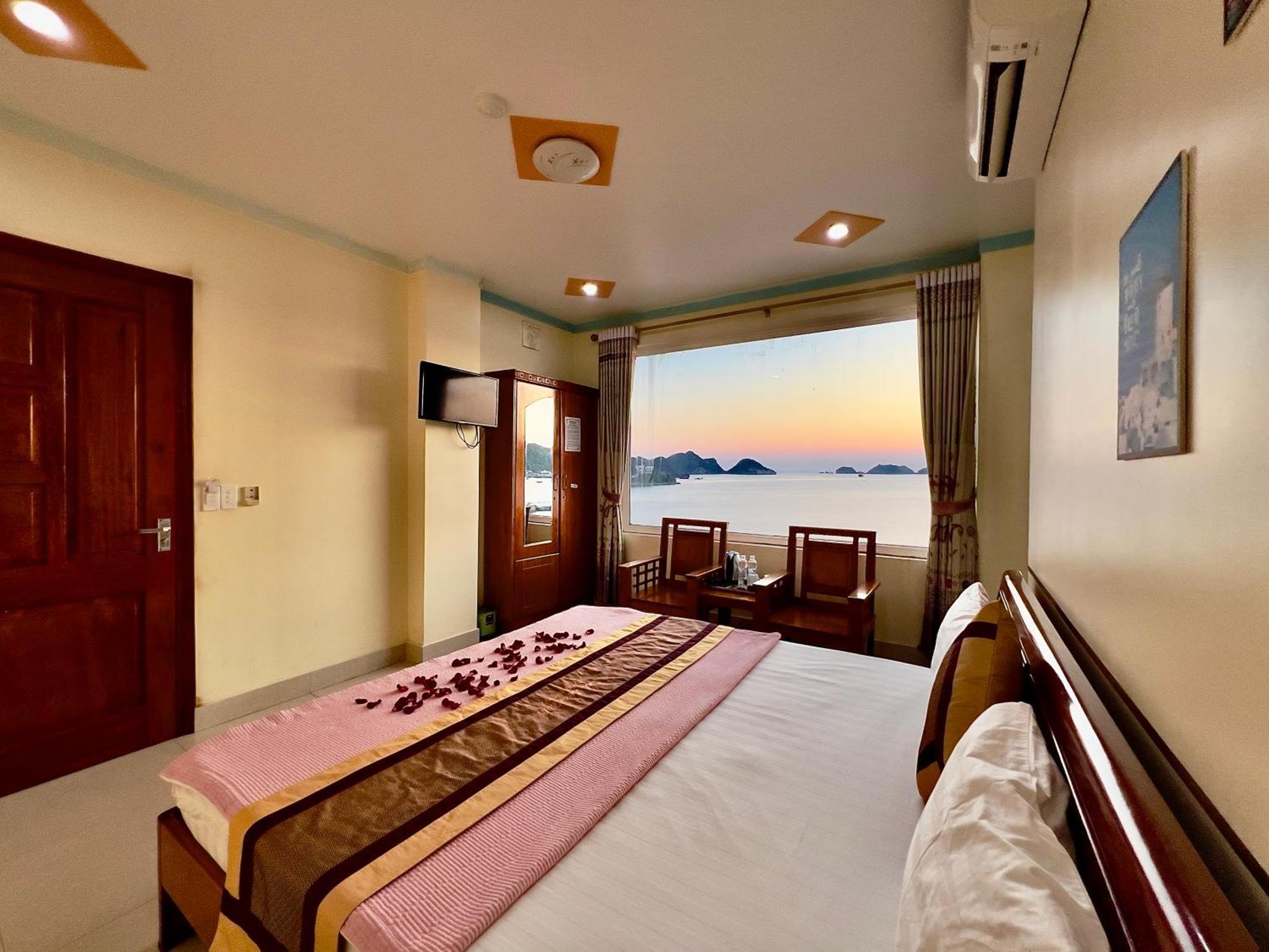Manh Vuong Hotel Catba Dong Khe Sau Extérieur photo