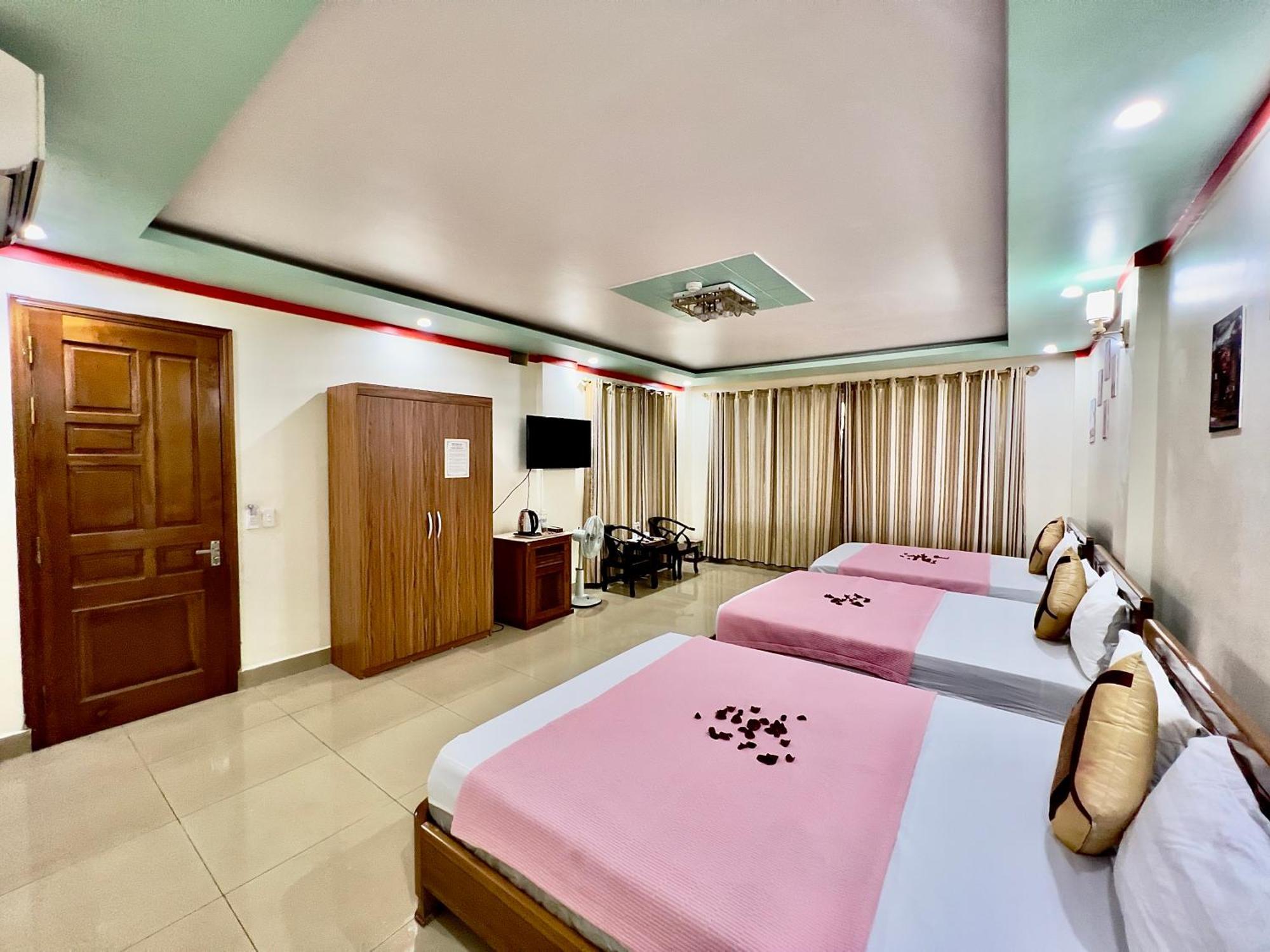 Manh Vuong Hotel Catba Dong Khe Sau Extérieur photo