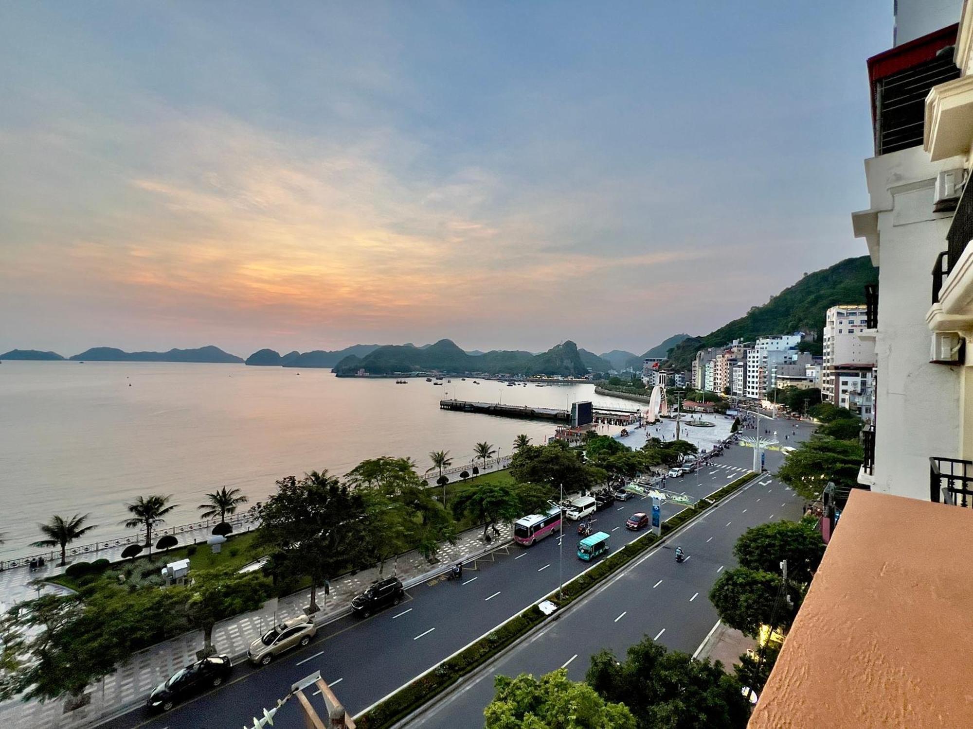 Manh Vuong Hotel Catba Dong Khe Sau Extérieur photo